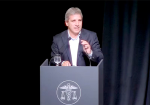 luis caputo en la bolsa de comercio rosarina